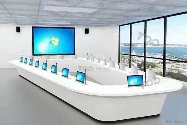 乳白色烤漆7米帶升降屏?xí)h桌.jpg 乳白色烤漆7米帶升降屏?xí)h桌.jpg