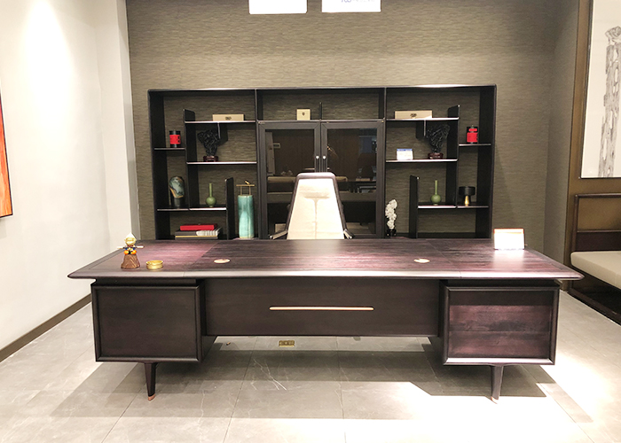 實木班臺.jpg 實木班臺.jpg