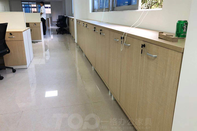 利用空間擺放矮柜放取資料.jpg 利用空間擺放矮柜放取資料.jpg