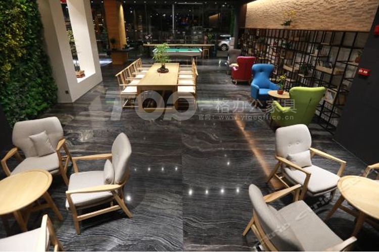 根據(jù)的采購需求, 為他推薦 美觀的家具 設(shè)計合理擺放圖.jpg 根據(jù)的采購需求, 為他推薦 美觀的家具 設(shè)計合理擺放圖.jpg