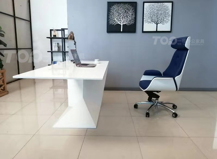 烤漆班臺.jpg 烤漆班臺.jpg