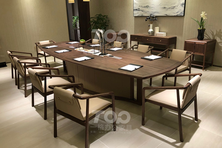 聽奢會議桌巨輪輪廓外形設(shè)計,雄厚,壯闊.jpg 聽奢會議桌巨輪輪廓外形設(shè)計,雄厚,壯闊.jpg